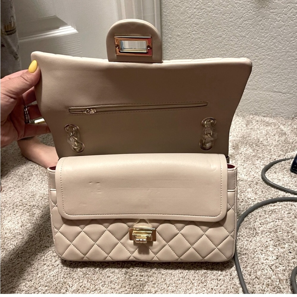 🚫SOLD OUT🚫 Quilted shoulder bag NEW NWOT - Picture 7 of 10